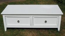 Beautiful white coffee table with two deep drawers - SOLD