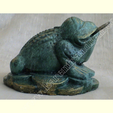 Verdigris Feng Shui toad - side view